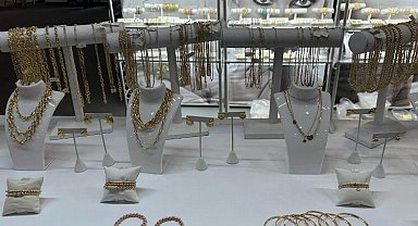 Mücevher tutkunları New York'ta buluştu