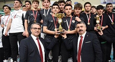Okul sporları İlçe şenliklerinde görkemli final