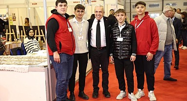 Şadi Özdemir'den çocuklara