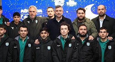 Şile Ağva Meydanında kurulan gönül sofrasına yoğun ilgi