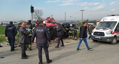TIR ile minibüs çarpıştı! İlk belirlemeye göre 5 ölü!