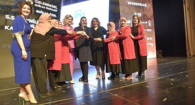 Yılın başarılı kadınları ödüllendirildi