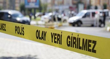 14 yaşındaki kız uyuyan babasının boğazını kesti