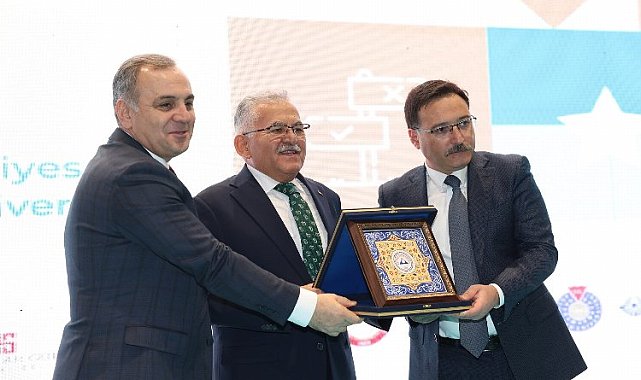 Başkan Büyükkılıç: "Bu fuar, iş arayan ile işverenleri buluşturacak"