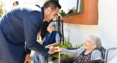 Başkan Yıldız; "Bir dokunduk, bin dua aldık"