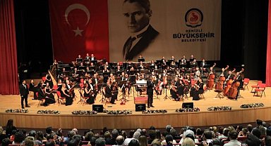 CSO Denizlililer için sahne aldı