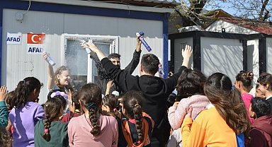 Haydi Tut Elimi Derneği 'Hatay İçin Elele' verdi