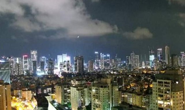 İsrail'e İran, Lübnan ve Yemen'den saldırı!
