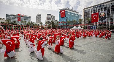 İzmir'de 23 Nisan coşkusu kentin dört bir yanını saracak