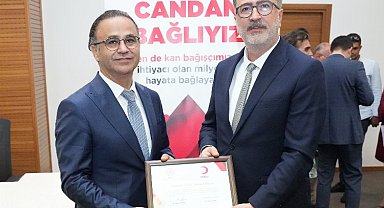 İzmir'de kan bağışçıları sertifikalandı