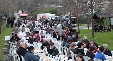 İzmit Belediyesi, halk iftarlarıyla birliktelik oluşturuyor