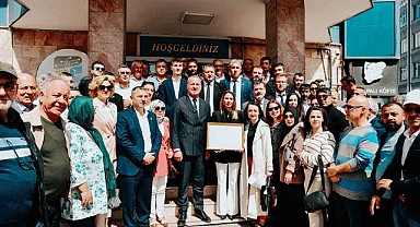 Karacabey Belediye Başkanı mazbatasını aldı