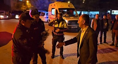 Kavga ve kaza ihbarına giden polislere kutlama!