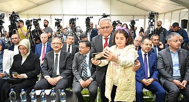Kayseri'de Kitap Fuarı'na renkli açılış
