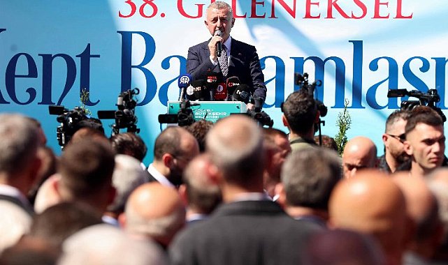 Kocaeli'nin renkleri bayramlaşmada buluştu