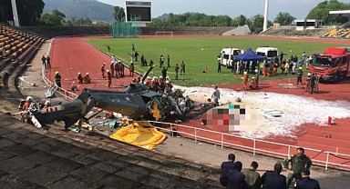 Malezya'da Geçit Töreni Provası Sırasında 2 Helikopter Çarpıştı: 10 Ölü