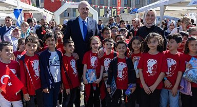 Meclis Başkanı Kurtulmuş'tan 23 Nisan stantlarına ziyaret