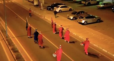 Sahura mehter marşı ile kalktılar