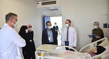 Annesinin böbreği ile hayata tutundu