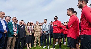 Başkan Şahin'den Gaziantep FK'ya moral ziyareti!