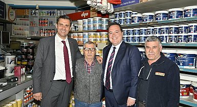 Başkan Zeyrek, Akhisar Pazaryeri esnafını ziyaret etti