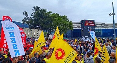 Bursa'da 1 Mayıs Kutlamaları Fomara Caddesinde devam etti