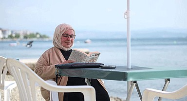 Bursa'da 75 yaşındaki lise öğrencisi Macide Gürçay Yiğitgör'ün azmi görenleri şaşırttı!