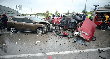 Bursa'da feci kaza: 2 ölü