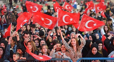 Bursa Yıldırım'da 19 Mayıs özel gençlik konseri