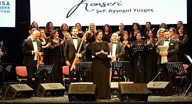 Bursa'da Kadınlar Korosundan 'Anneler Günü' konseri