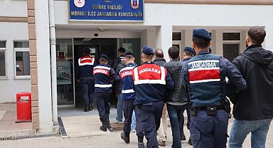 Edirne Jandarması bir haftada 131 aranan kişiyi yakaladı