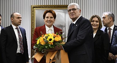 İYİ Parti'nin devir teslim töreninde sessizlik!
