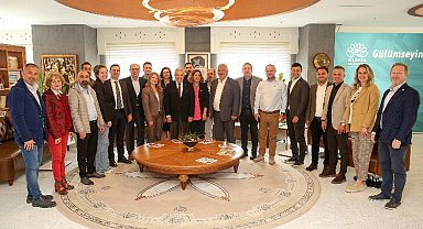 Nilüfer Belediyespor yönetiminden Başkan Özdemir'e ziyaret