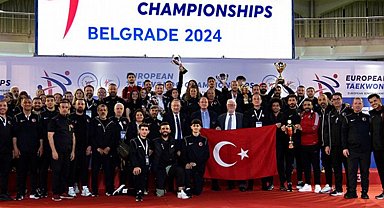 Tekvando Milli Takımı'na TBMM'den tebrik