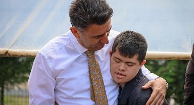 Vali Aygöl özel öğrencilerle buluştu