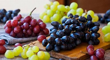 Yaz aylarında tüketilmesi gereken 6 meyve