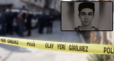 21 Yaşındaki oğlunu ekmek bıçağı ile öldürdü