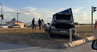 Afşin'de trafik kazası: 3 yaralı
