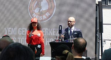 Arama kurtarmaya El Salvador damgası