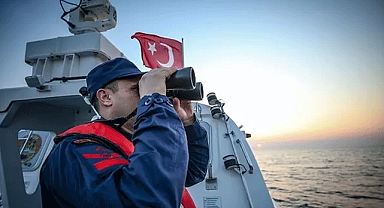 Babası MHP'li yönetici, kendisi göçmen kaçakçısı!