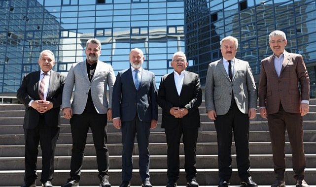 Başkan Çolakbayrakdar: "'Birlikten Kuvvet Doğar' sözünün en güzel örneğini sergiliyoruz"