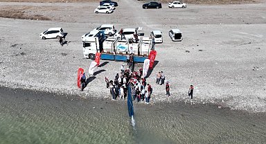 Başkan Çolakbayraktar: 'İç denizimiz Yamula'ya 800 bin yavru sazan bıraktık''