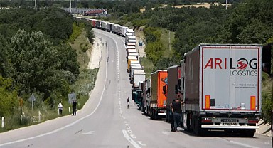 Bulgaristan sınırında tır kuyruğu!