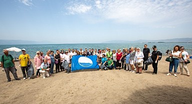 Bursa Kent Konseyi'nden İznik'te sahil temizliği