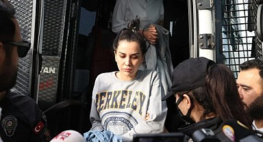 Dilan Polat duruşma salonun da yere yığıldı