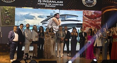 İş İnsanları Marka ve Kariyer Zirvesi Ödülleri sahiplerini buldu!  