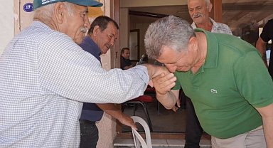 İzmir Güzelbahçe'nin mahallelerine bayram ziyareti