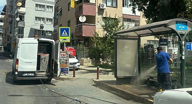 İzmir Karabağlar'da gece gündüz temizlik seferberliği