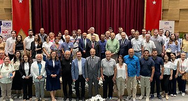 İzmir'de ekonomi konuşuldu