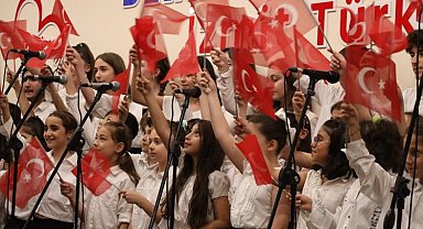 İzmit Sanat'ta yıl sonu gösterisi